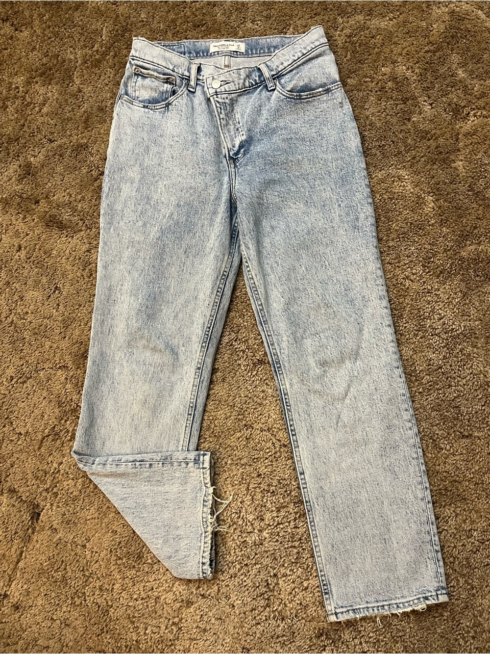 Abercrombie & Fitch 90’s Straight-Leg Jeans ultra high rise
